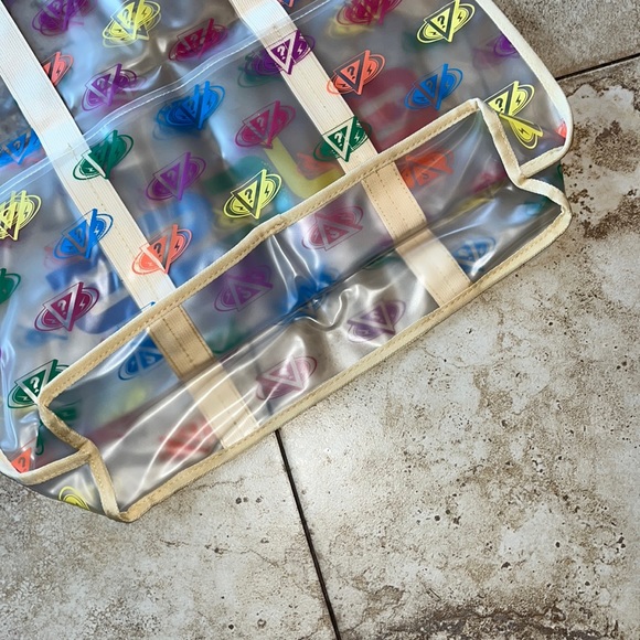 BNWT GUESS ?/ J. BALVIN 2020 frosted tote bag. - Picture 5 of 8